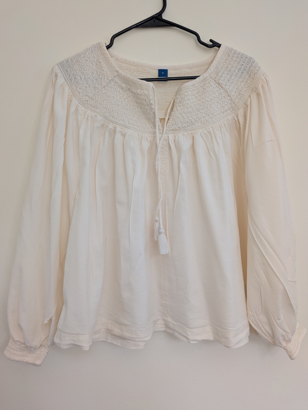 Old Navy Beautiful Cream Smocked Peasant Top - Picture 3 of 10